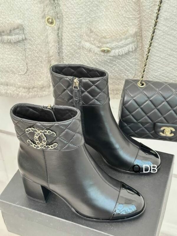 New Collection Fashion Women CN Shoes 213