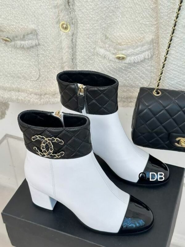 New Collection Fashion Women CN Shoes 213