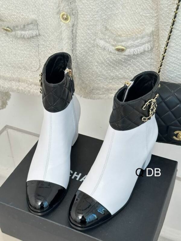 New Collection Fashion Women CN Shoes 213