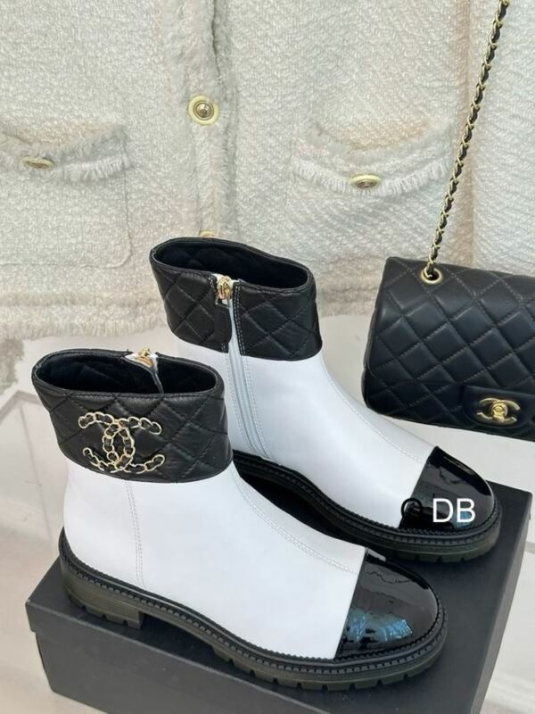 New Collection Fashion Women CN Shoes 212