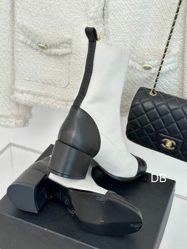 New Collection Fashion Women CN Shoes 211