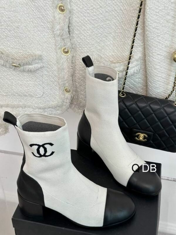 New Collection Fashion Women CN Shoes 211