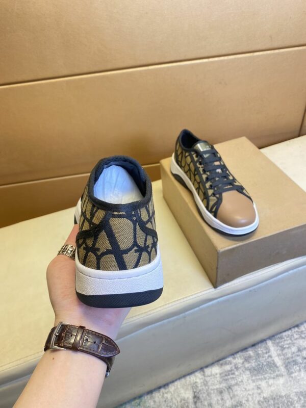 New Fashion Shoes V3017