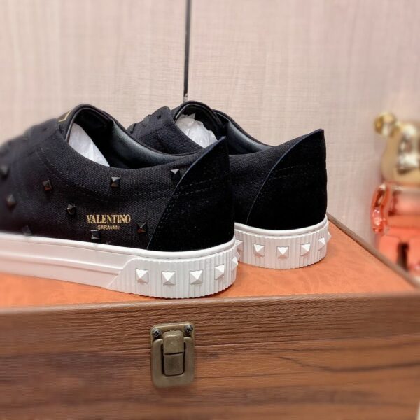 New Fashion Shoes V3015