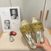 New Collection Fashion Shoes V3010