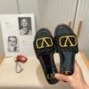 New Collection Fashion Shoes V3010