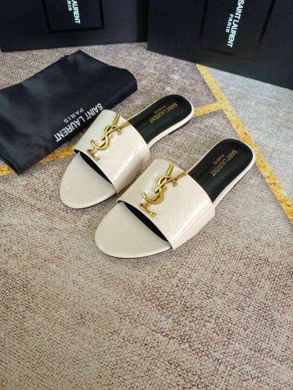 New Fashion Shoes Y3010