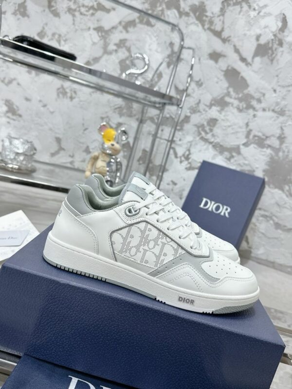 New Fashion Shoes D3160.1