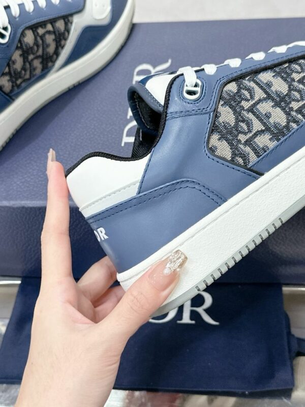 New Fashion Shoes D3160.1