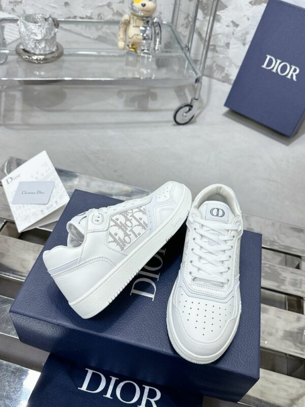 New Fashion Shoes D3160.1