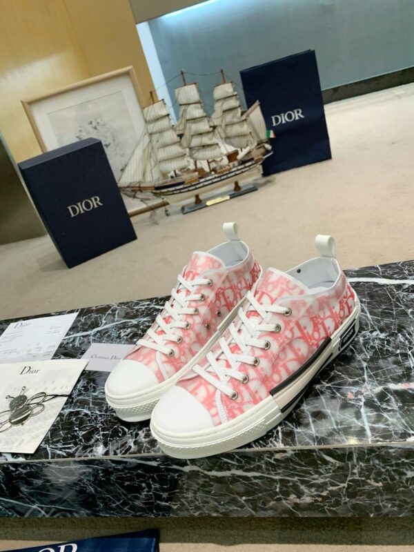 New Fashion Shoes D3155.1
