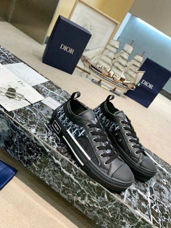 New Fashion Shoes D3155.1