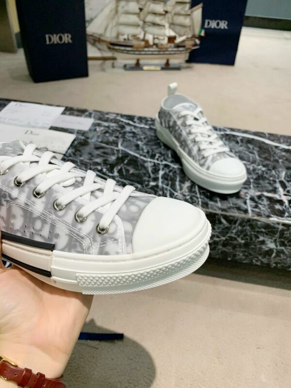 New Fashion Shoes D3155.1