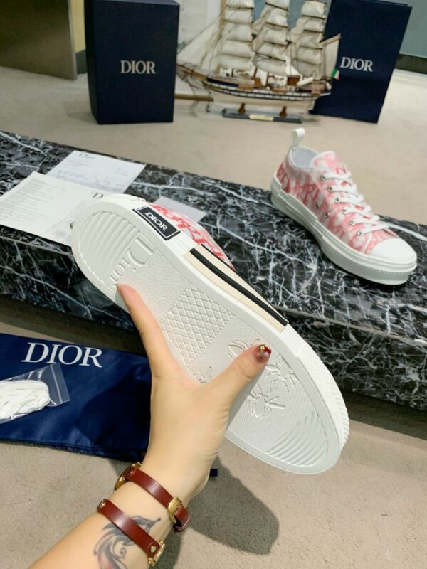 New Fashion Shoes D3155.1