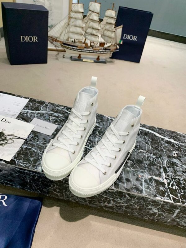 New Fashion Shoes D3154.1