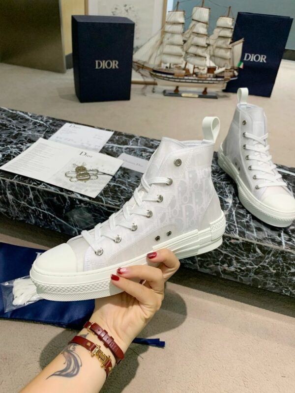 New Fashion Shoes D3154.1