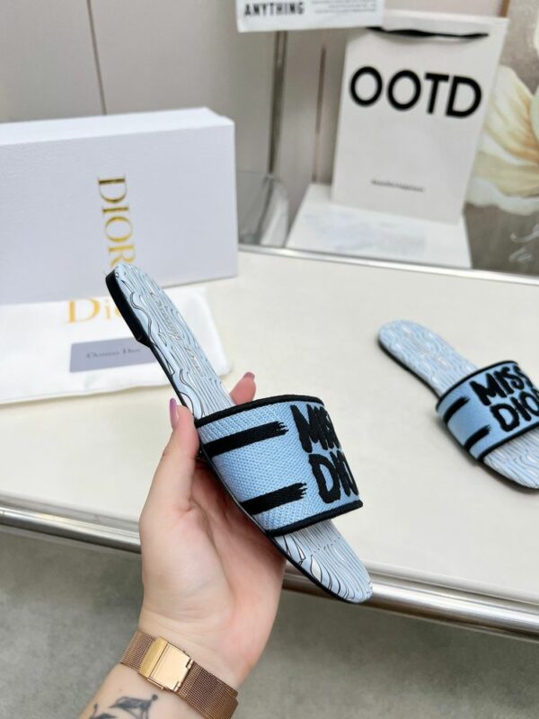 New Fashion Shoes D3152.2