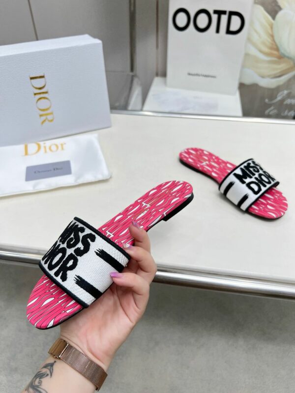 New Fashion Shoes D3152.2