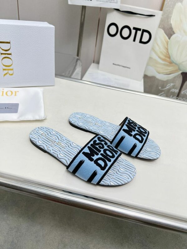 New Fashion Shoes D3152.2