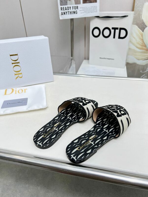 New Fashion Shoes D3152.2
