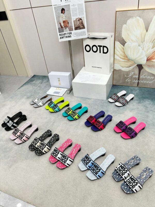 New Fashion Shoes D3152.2