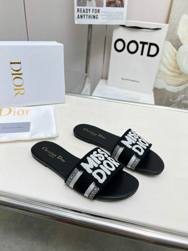 New Fashion Shoes D3152.1