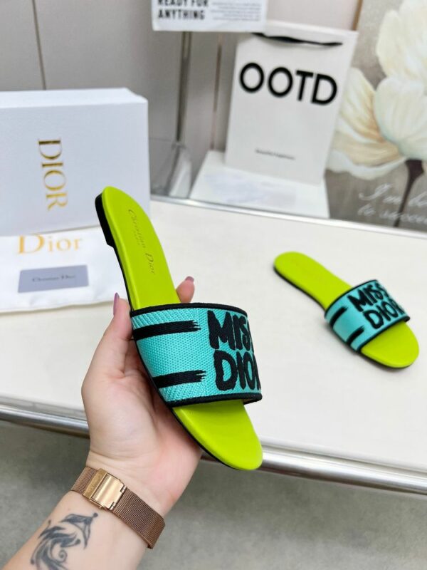 New Fashion Shoes D3152.1