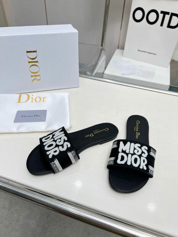 New Fashion Shoes D3152.1