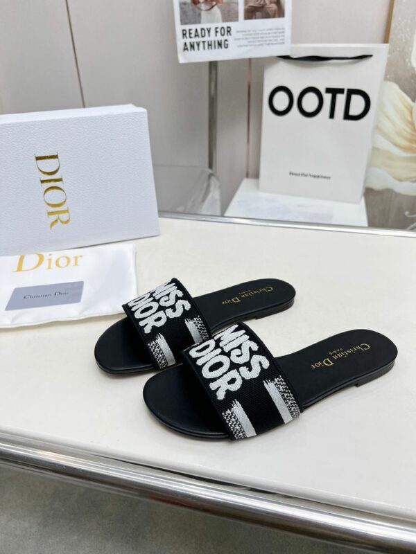 New Fashion Shoes D3152.1