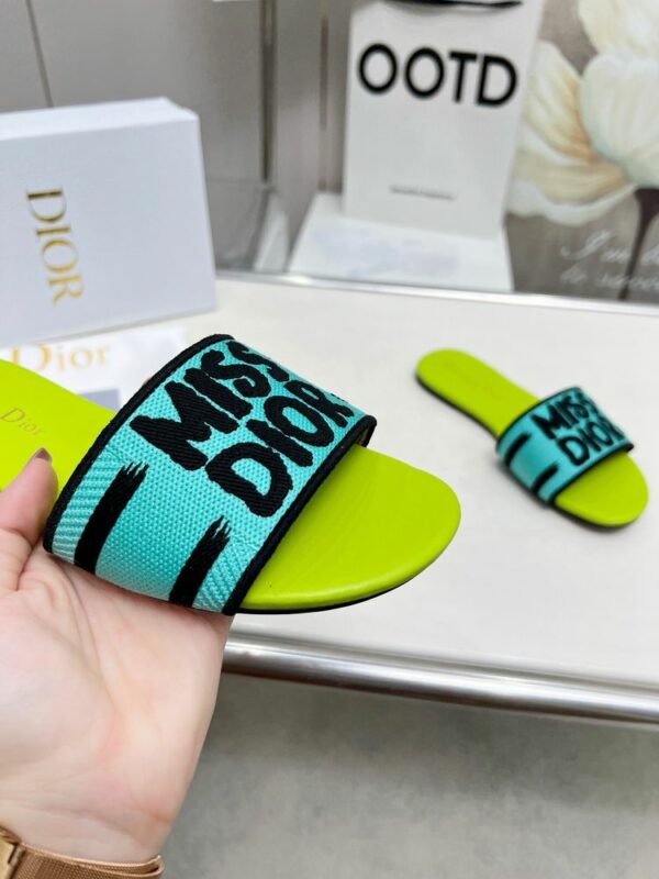New Fashion Shoes D3152.1