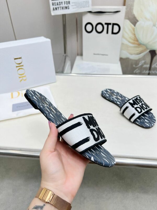New Fashion Shoes D3152.1