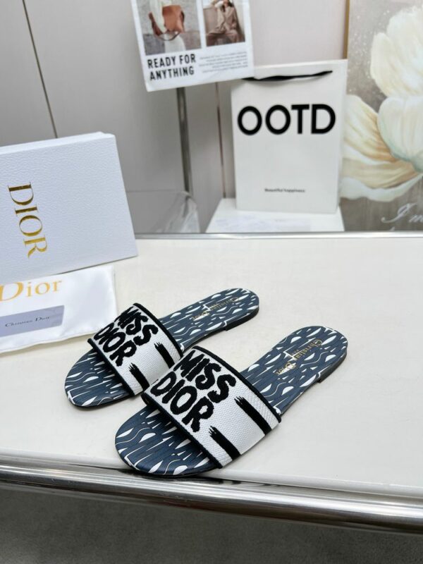 New Fashion Shoes D3152.1