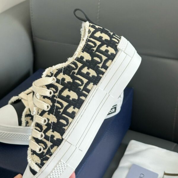 New Fashion Shoes D3142