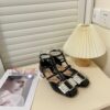 New Collection Fashion Shoes D3009