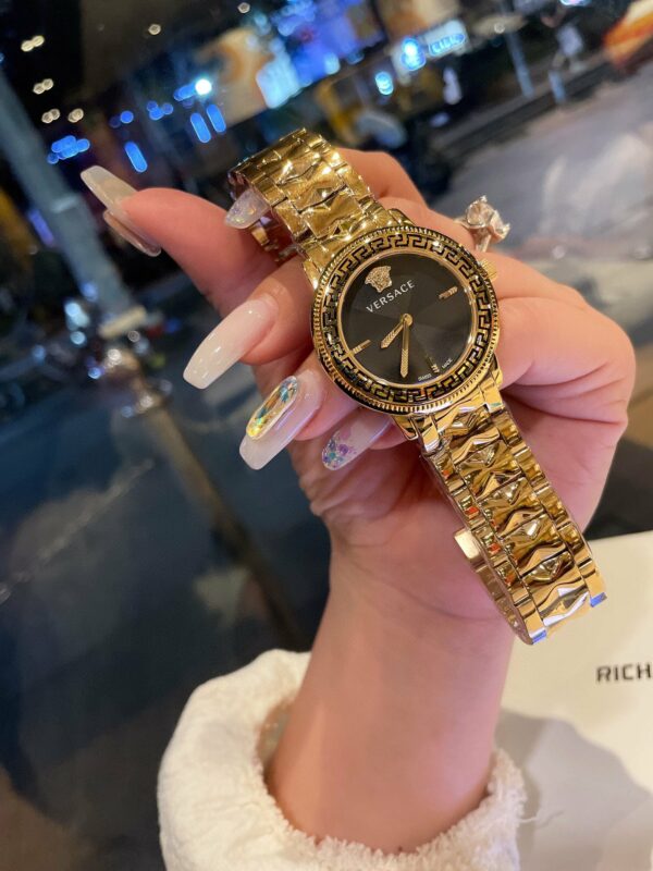 New Fashion Watch V3001