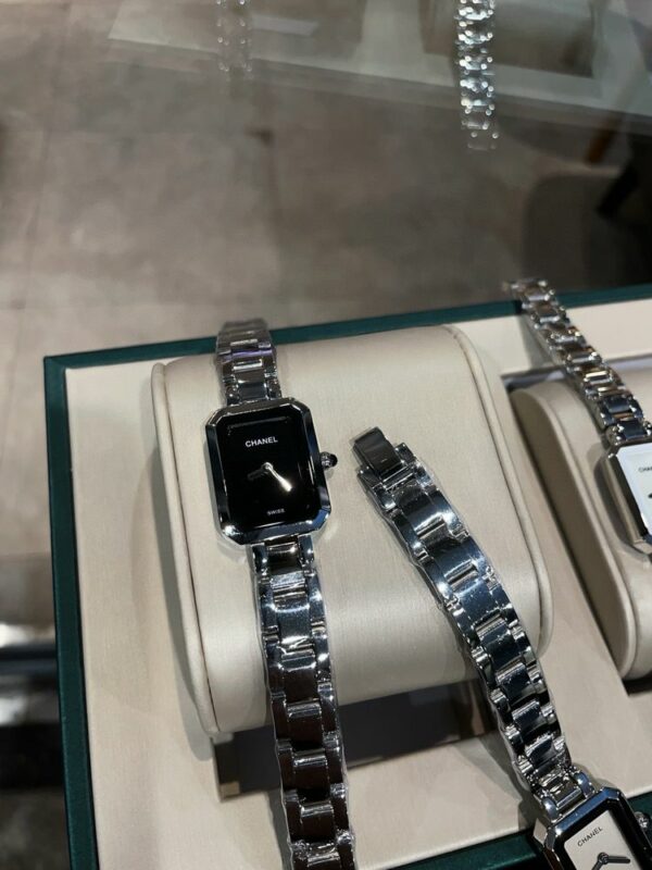 New Fashion CN Watch C008