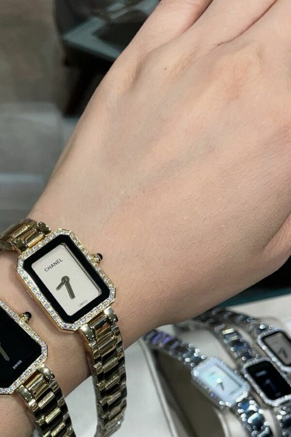New Fashion CN Watch C008