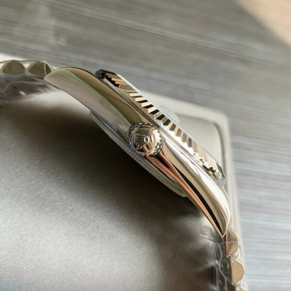 New Fashion RL Watch R028