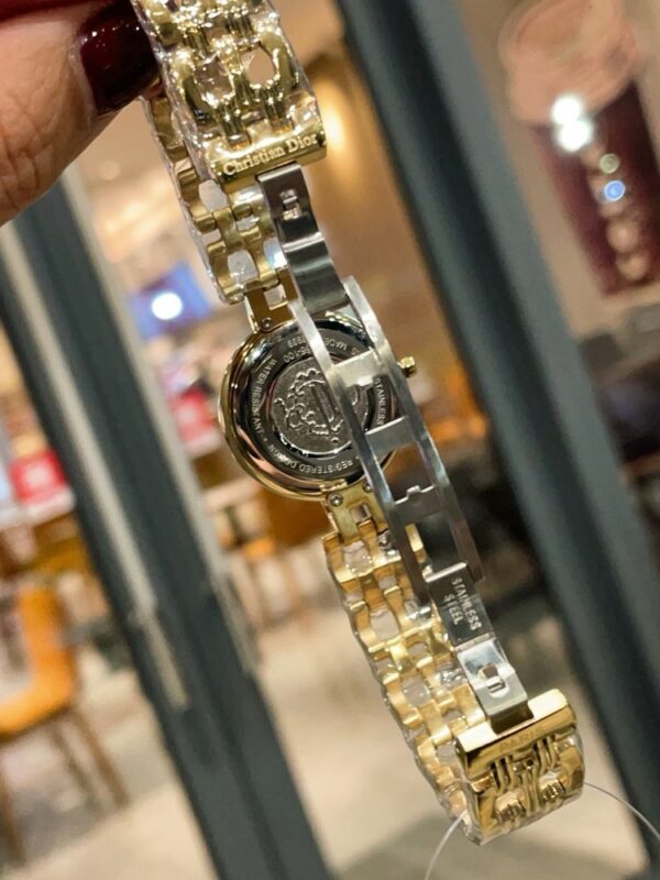 New Fashion Watch D002