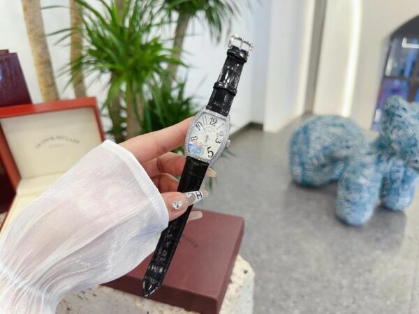 New Fashion Watch F002