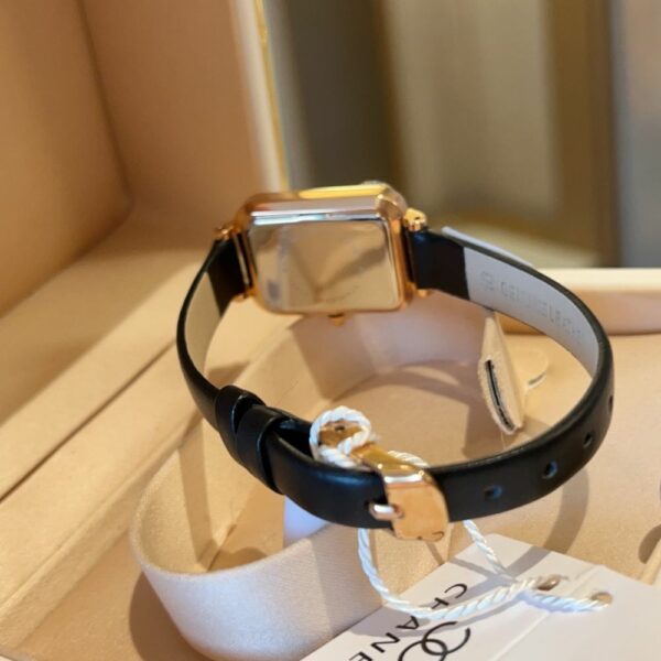 New Fashion CN Watch C001