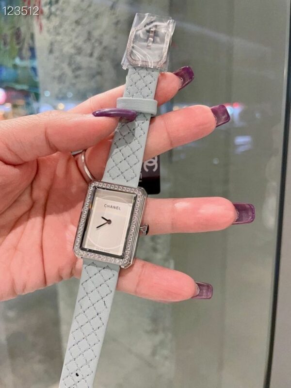New Fashion Watch C3010