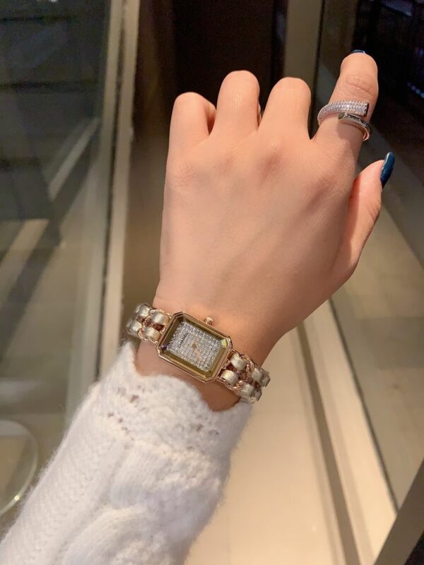New Fashion Watch C3011