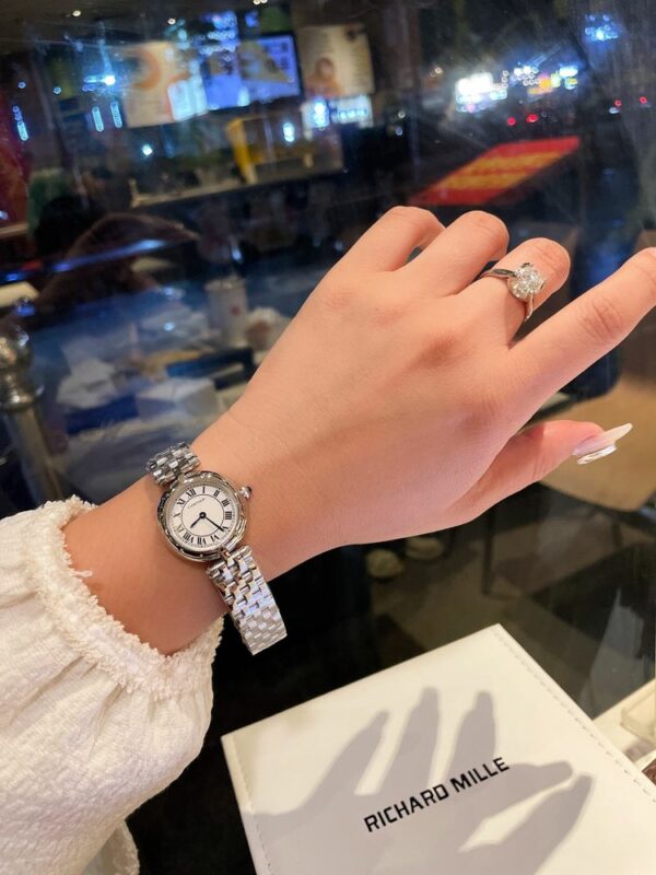 New Fashion Watch C3041