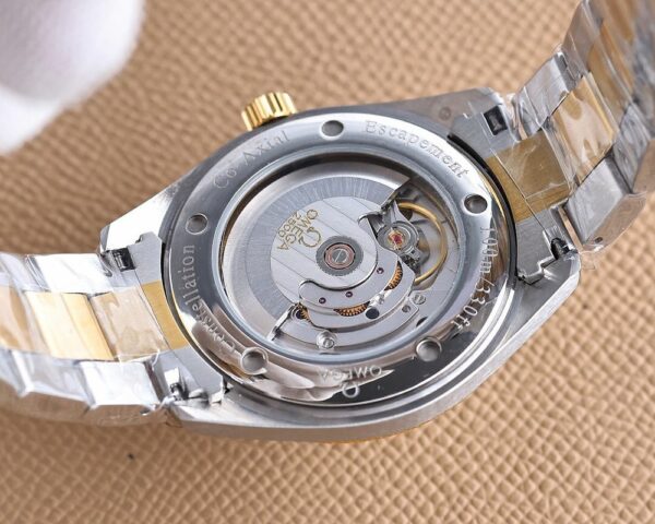 New Fashion Watch M3022.1