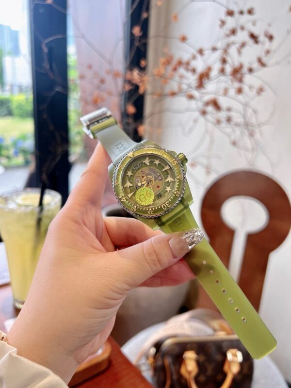New Fashion Watch G3043