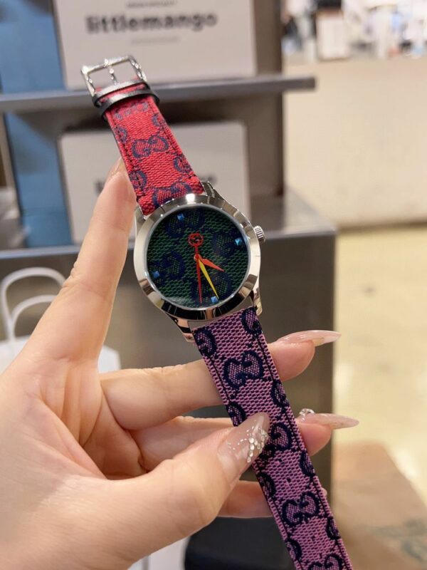 New Fashion Watch G3038.1