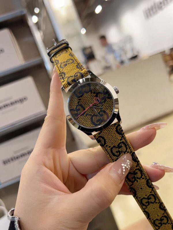 New Fashion Watch G3038.1