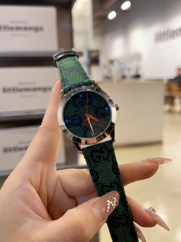 New Fashion Watch G3038.1