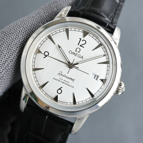 New Fashion Watch O3005